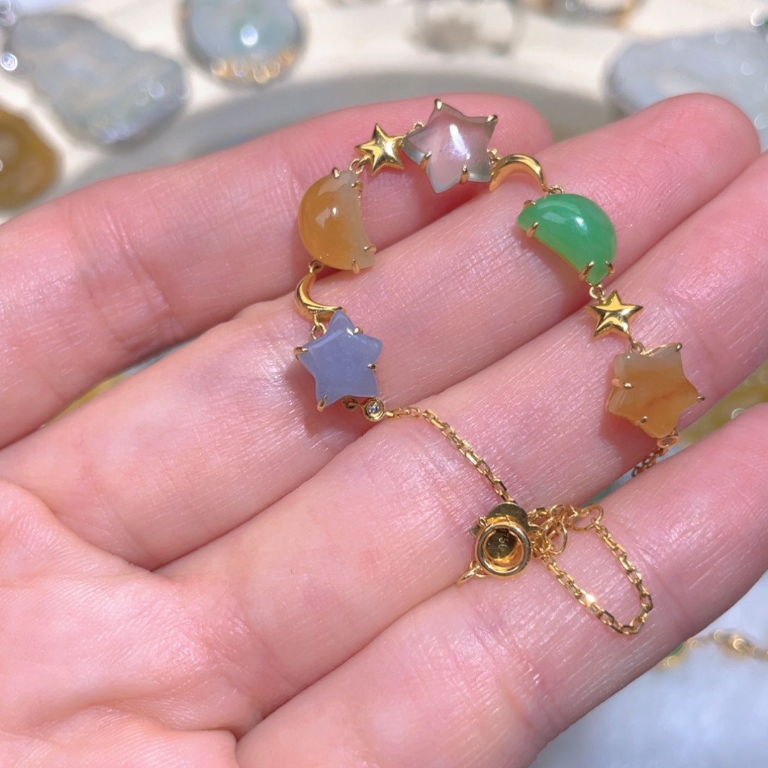 翡翠颈饰18K金镶嵌翡翠