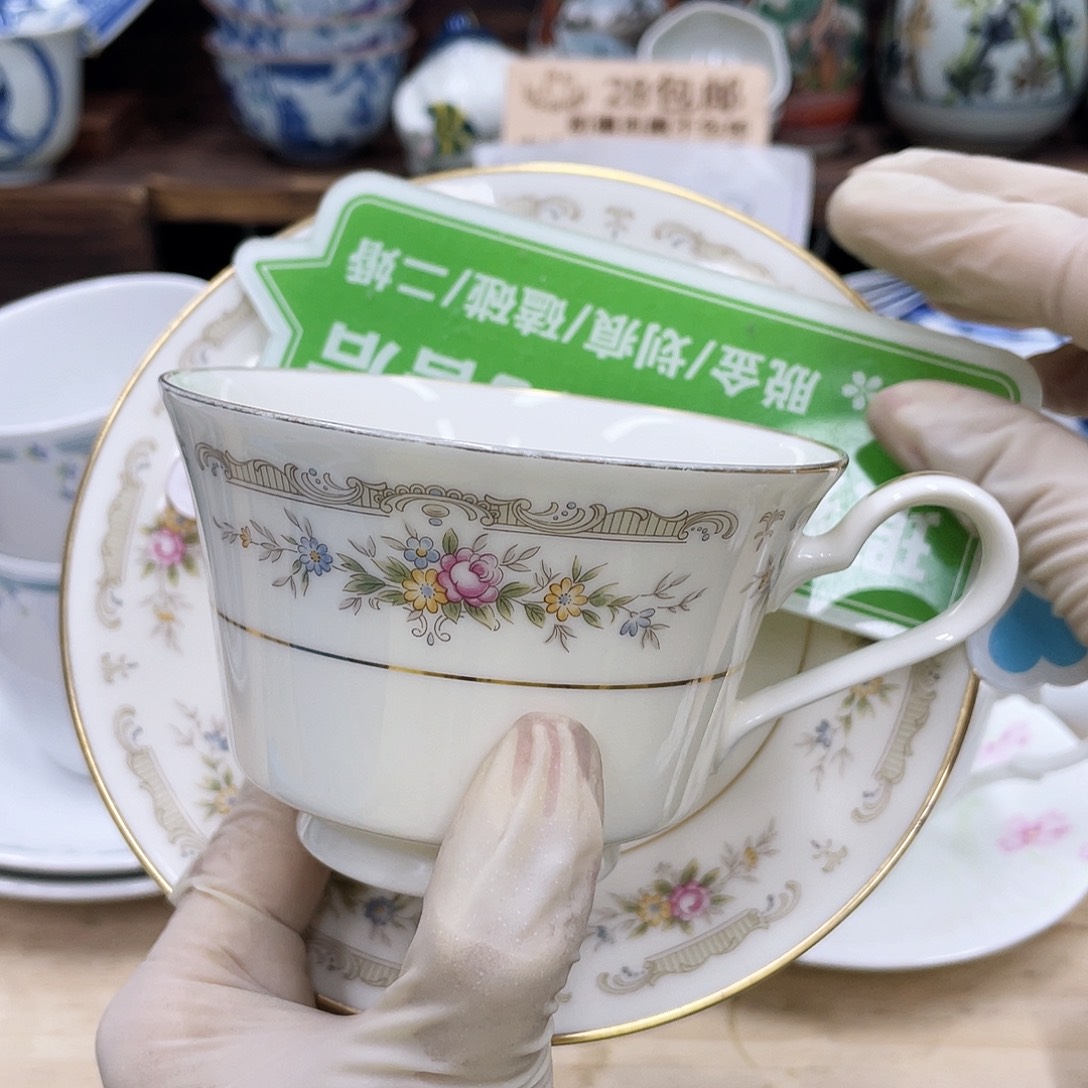 我***志鹿屋家的美丽瓷器呀