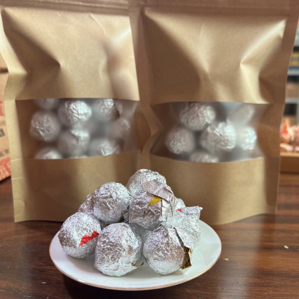 （一元一颗）7年陈布朗山勐海 普洱茶生茶小龙珠