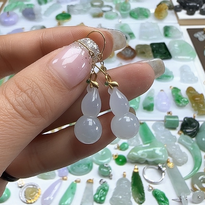 翡翠颈饰未镶嵌白冰立体葫芦耳钩