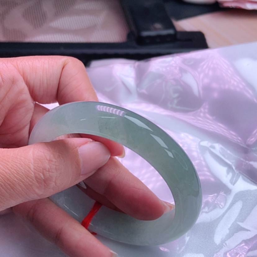 【闪购商品】翡翠手镯未镶嵌，