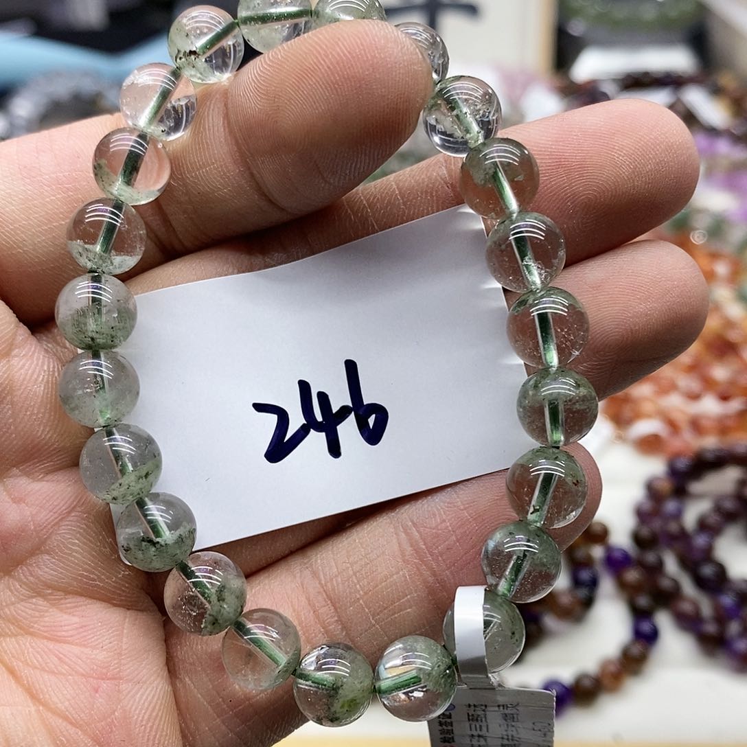 水晶手串未镶嵌天然