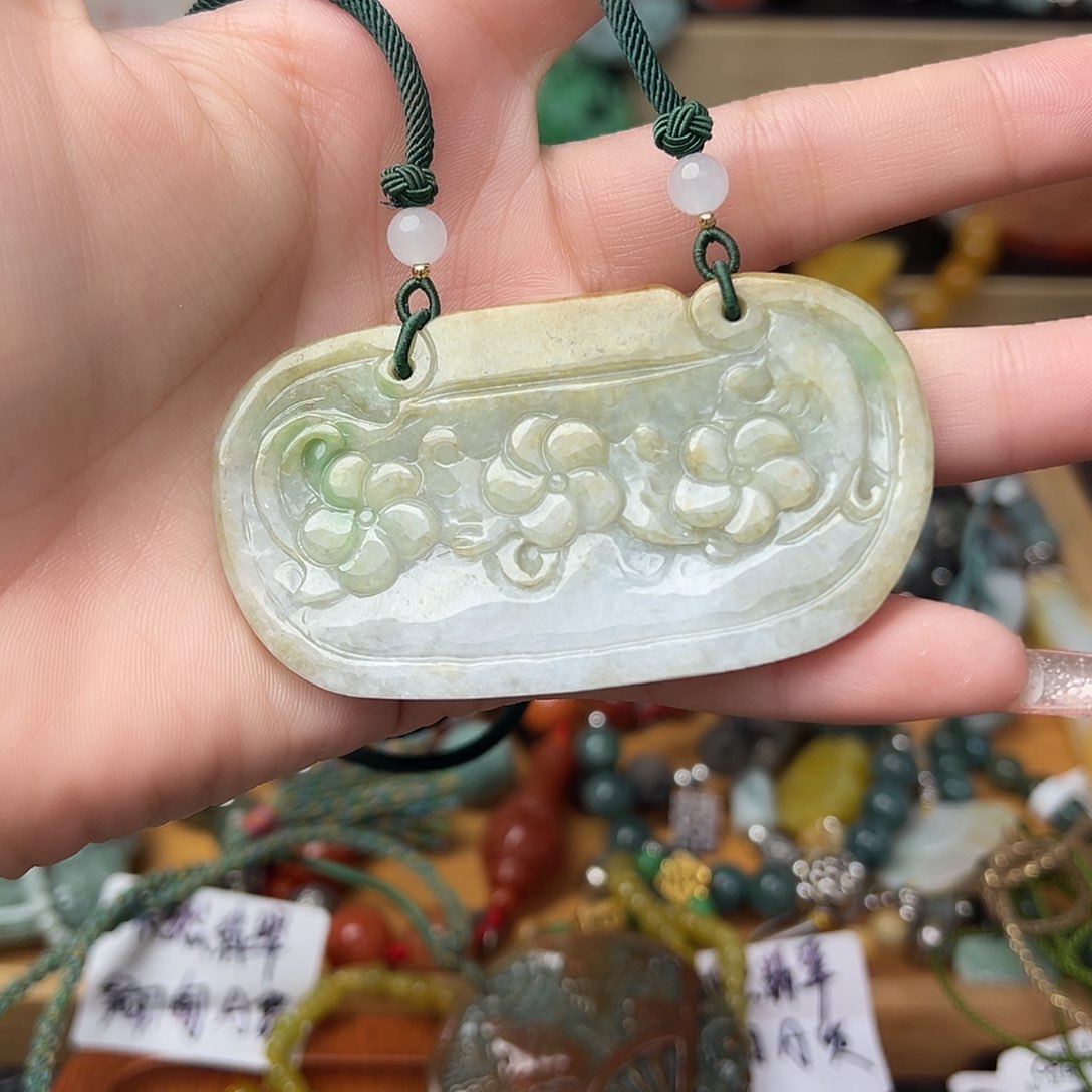 翡翠颈饰未镶嵌吊坠12