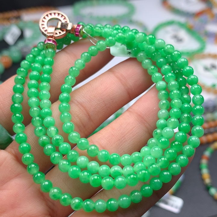 翡翠手镯未镶嵌卡