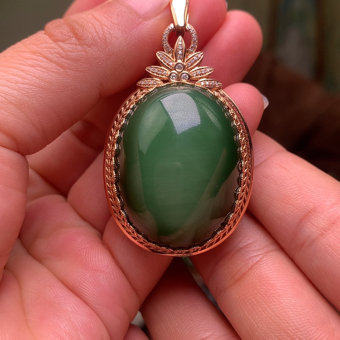 和田玉未镶嵌挂件