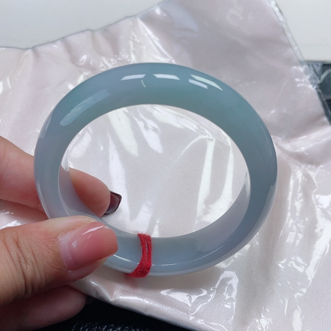 翡翠手镯未镶嵌缅甸翡翠52轮胎