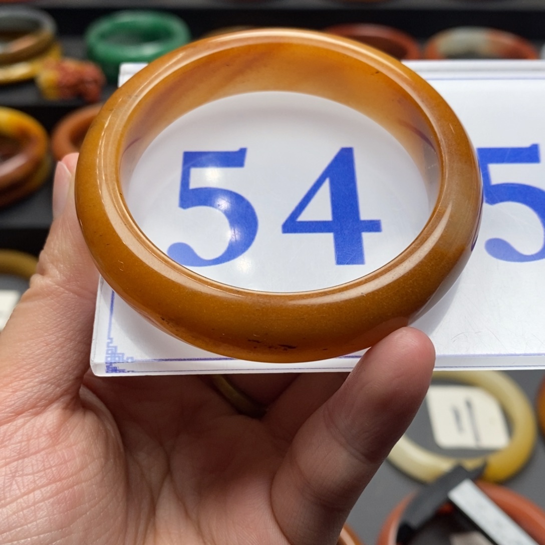 石英质玉（黄龙玉）手镯未镶嵌