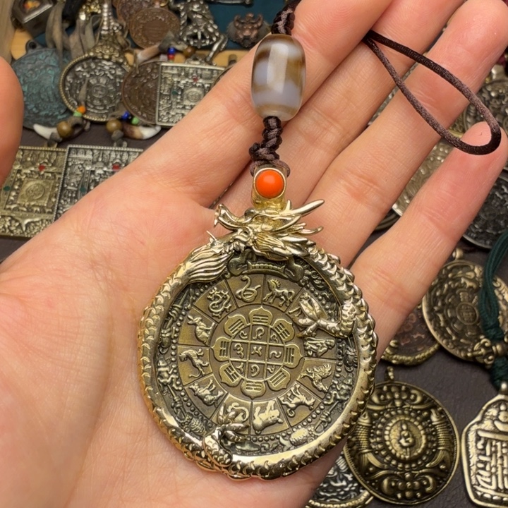 藏传文玩九宫如图