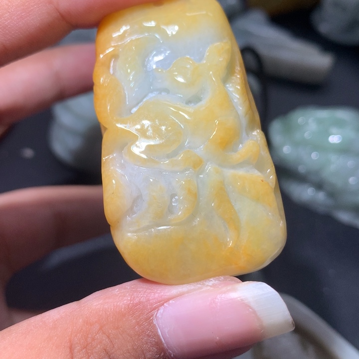 翡翠未镶嵌颈饰保真天然a货翡翠