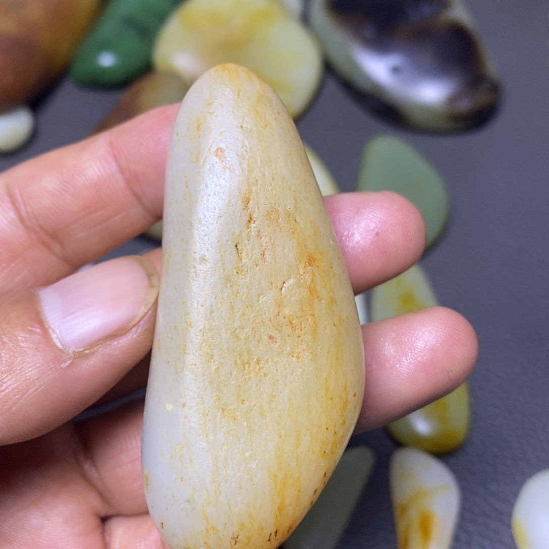 和田玉（糖玉）未镶嵌挂件