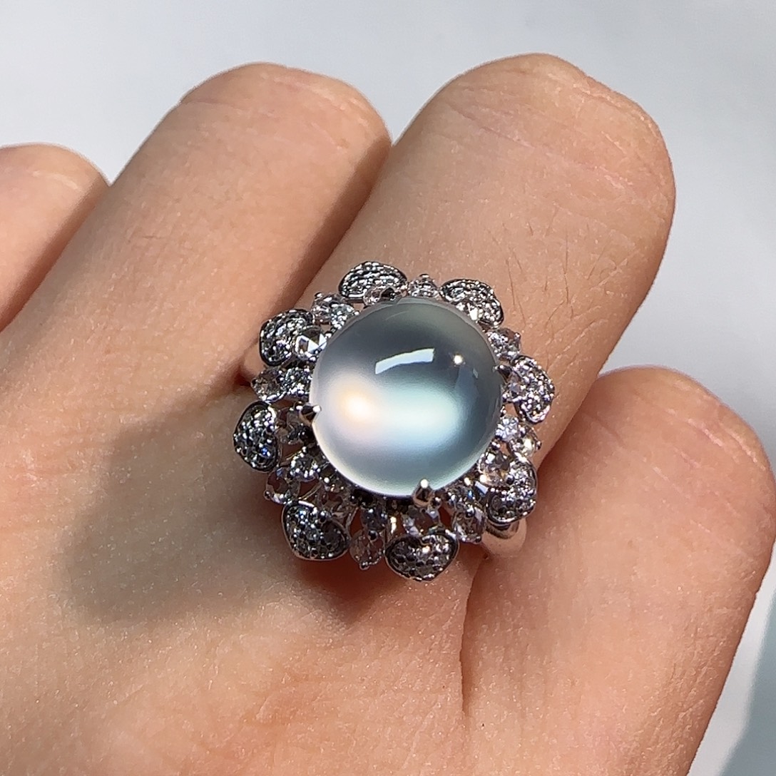 翡翠戒指18K金镶嵌戒指