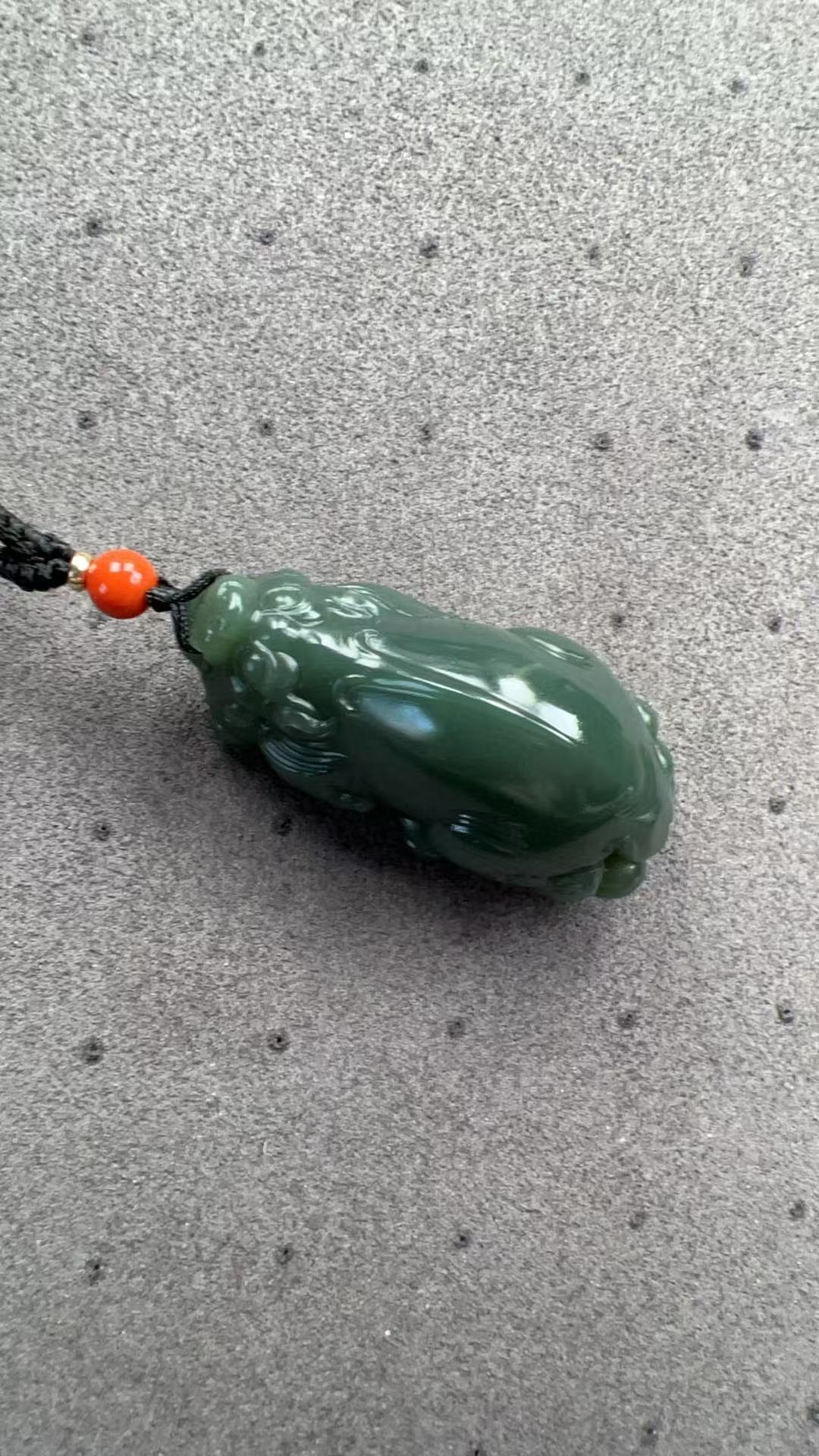 小顾家和田玉纯手工貔貅老料雕刻时尚男女款天然精致貔貅挂件