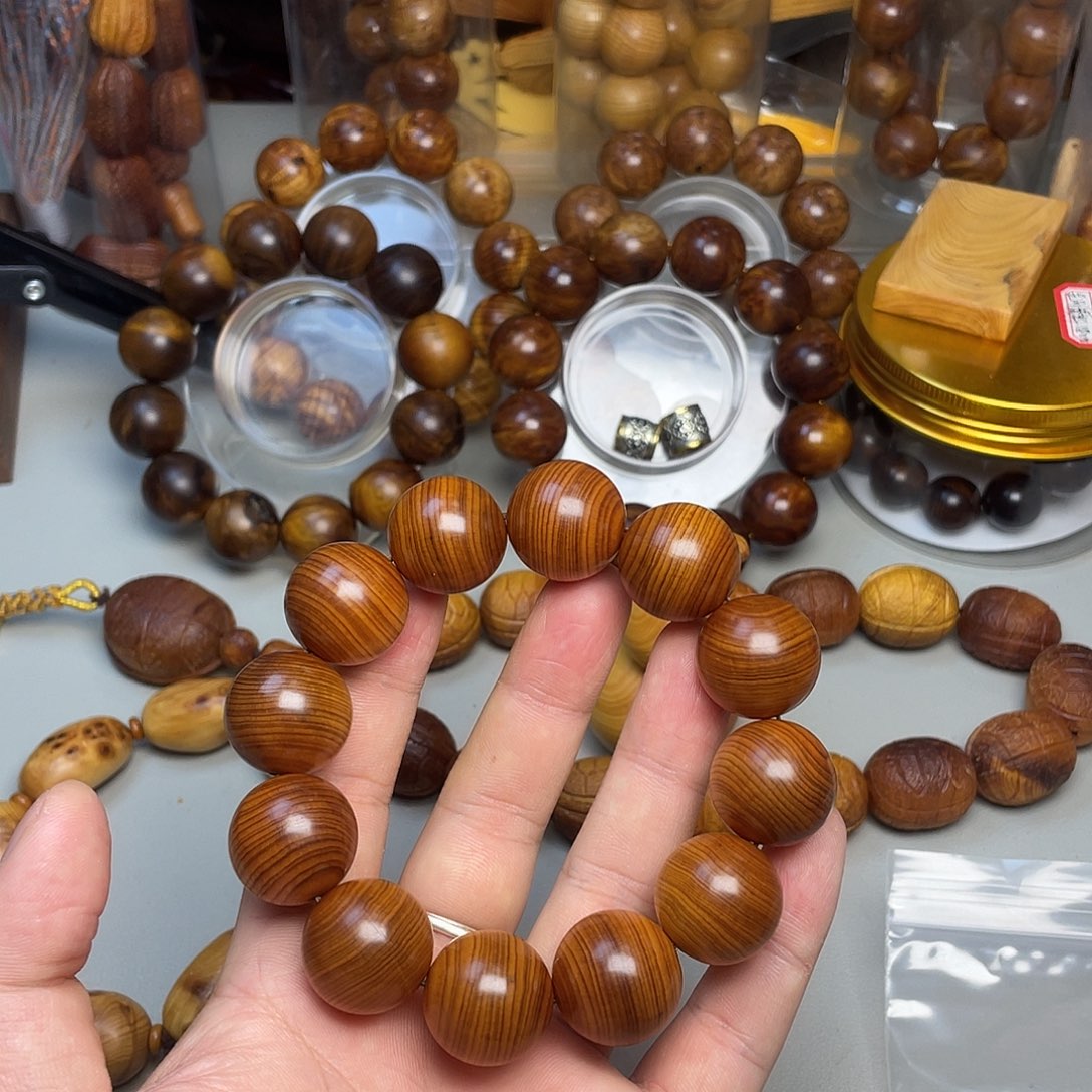 柏木（崖柏）太行崖柏2.0黑油瑕疵 介意勿拍