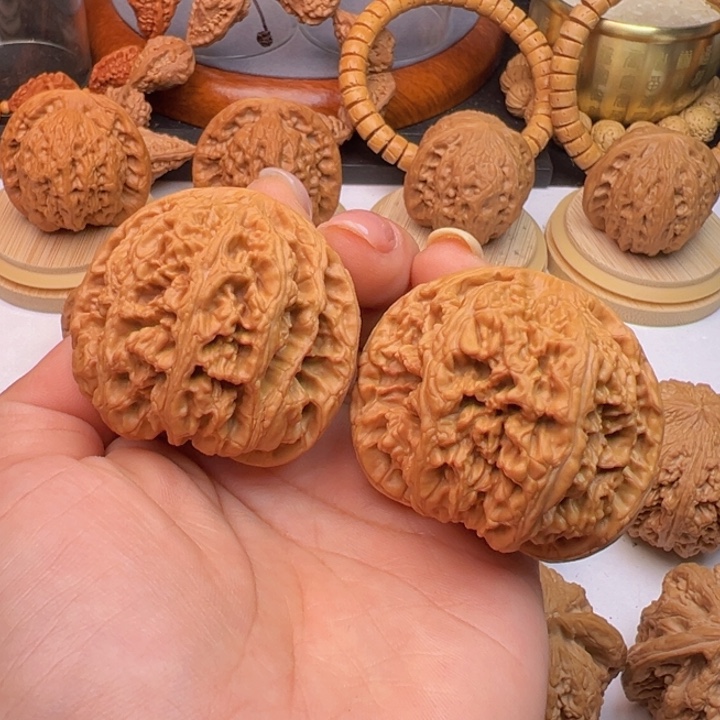 文玩核桃把件粗筋46+