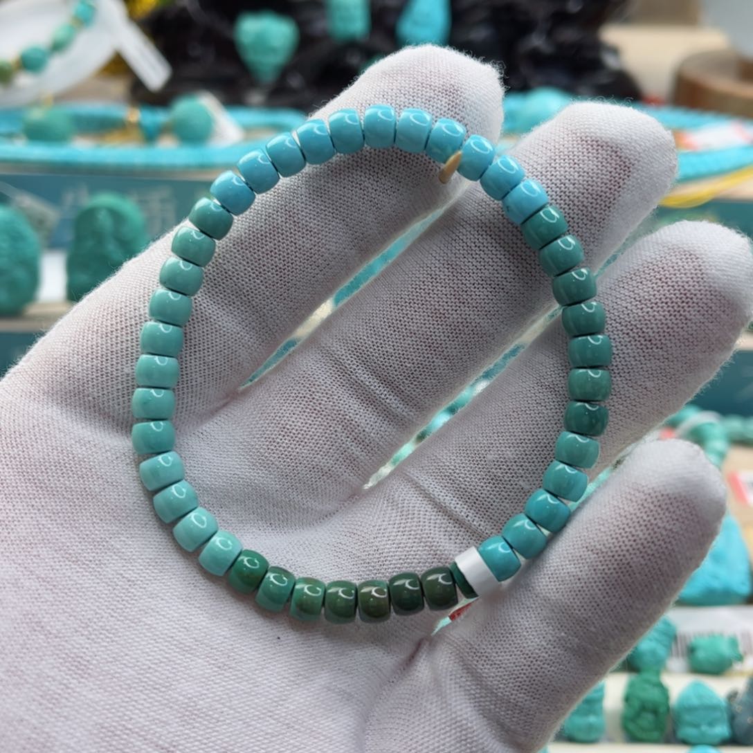 绿松石配饰未镶嵌