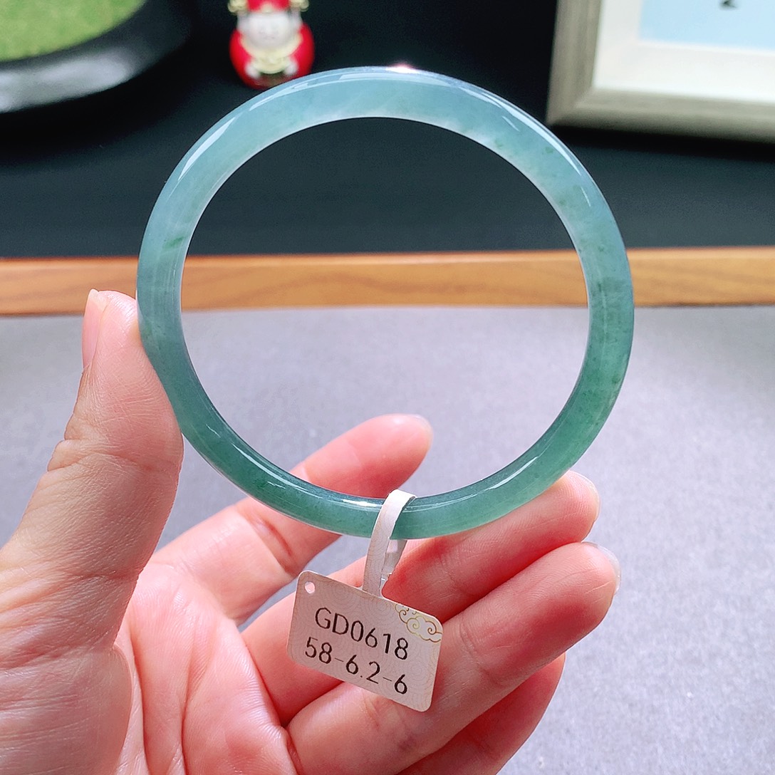 未镶嵌手镯翡翠天然翡翠手镯a货