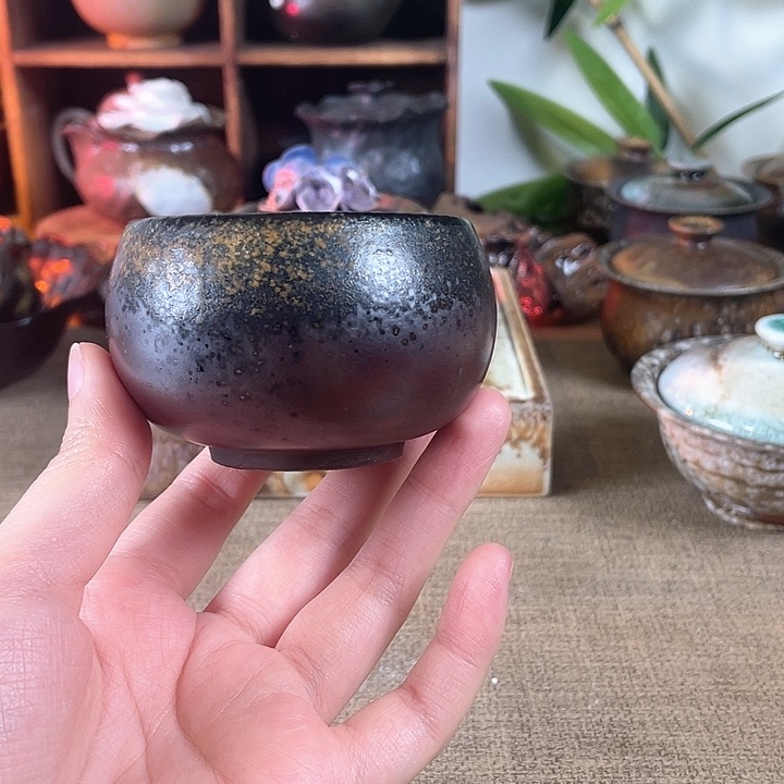 瓷片乌金杯子。 柴烧。  30号