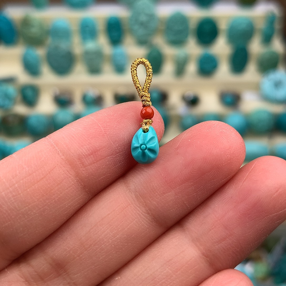 绿松石未镶嵌珠宝奇石