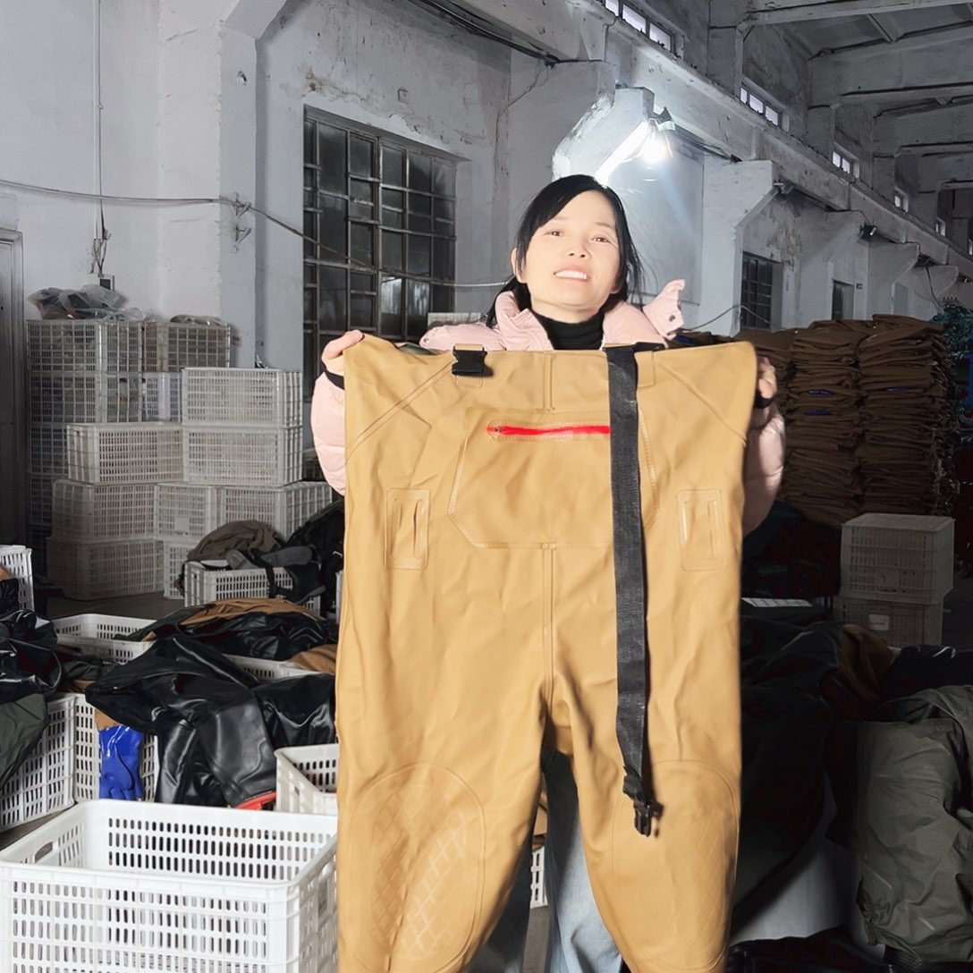半身绿靴子42下水库微瑕疵