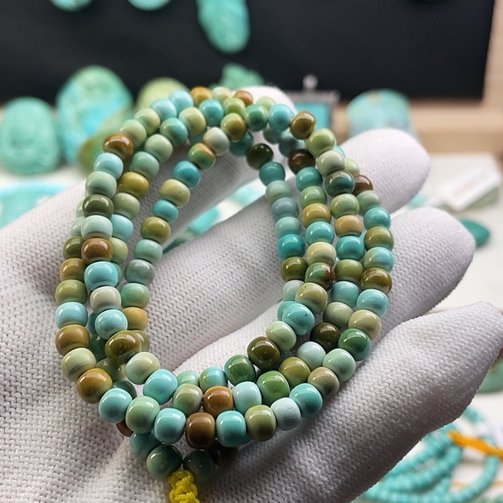 绿松石配饰未镶嵌