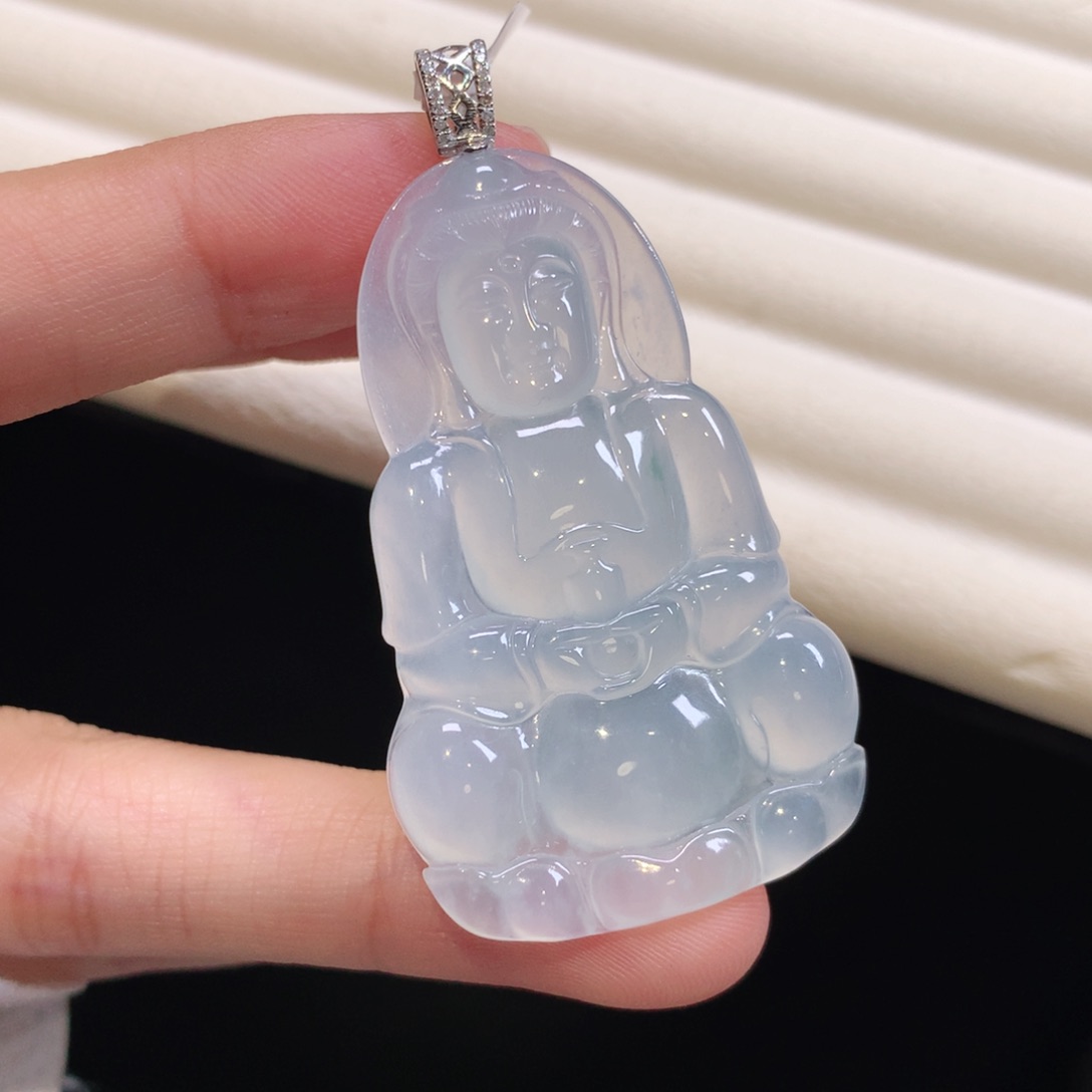 翡翠颈饰18K金镶嵌观音