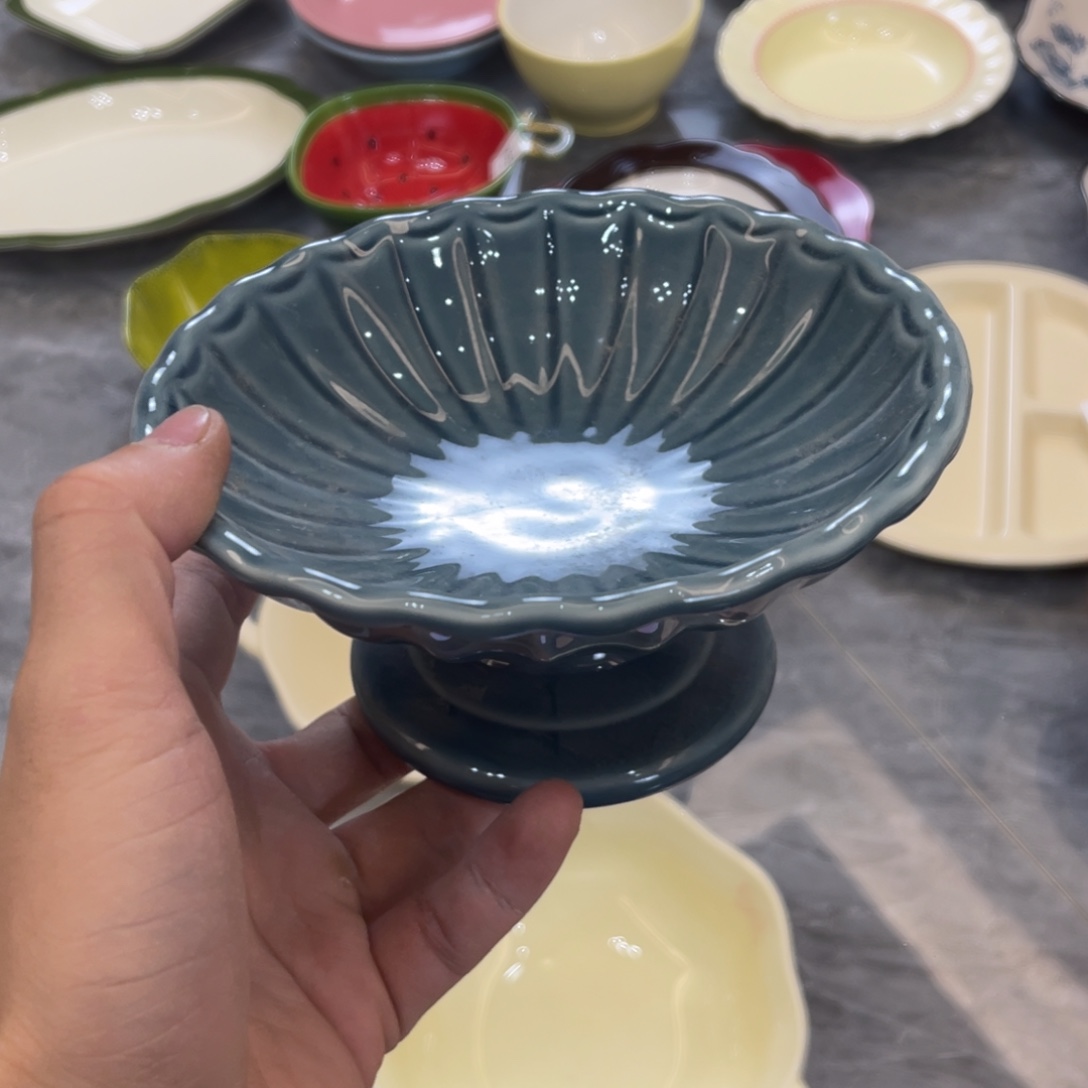 陶瓷微瑕餐具介意勿拍，满18飞！