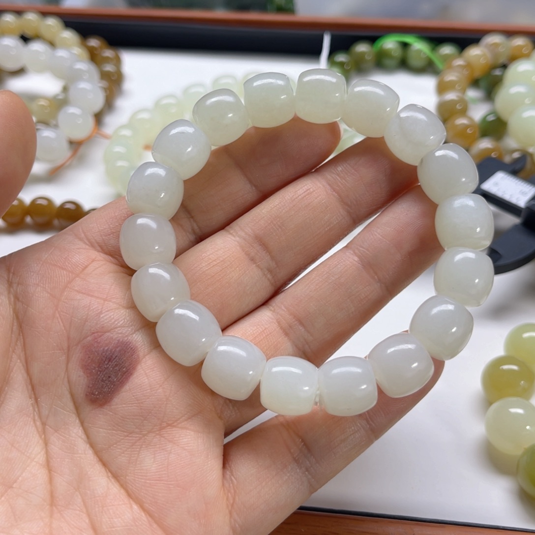 未镶嵌手链和田玉