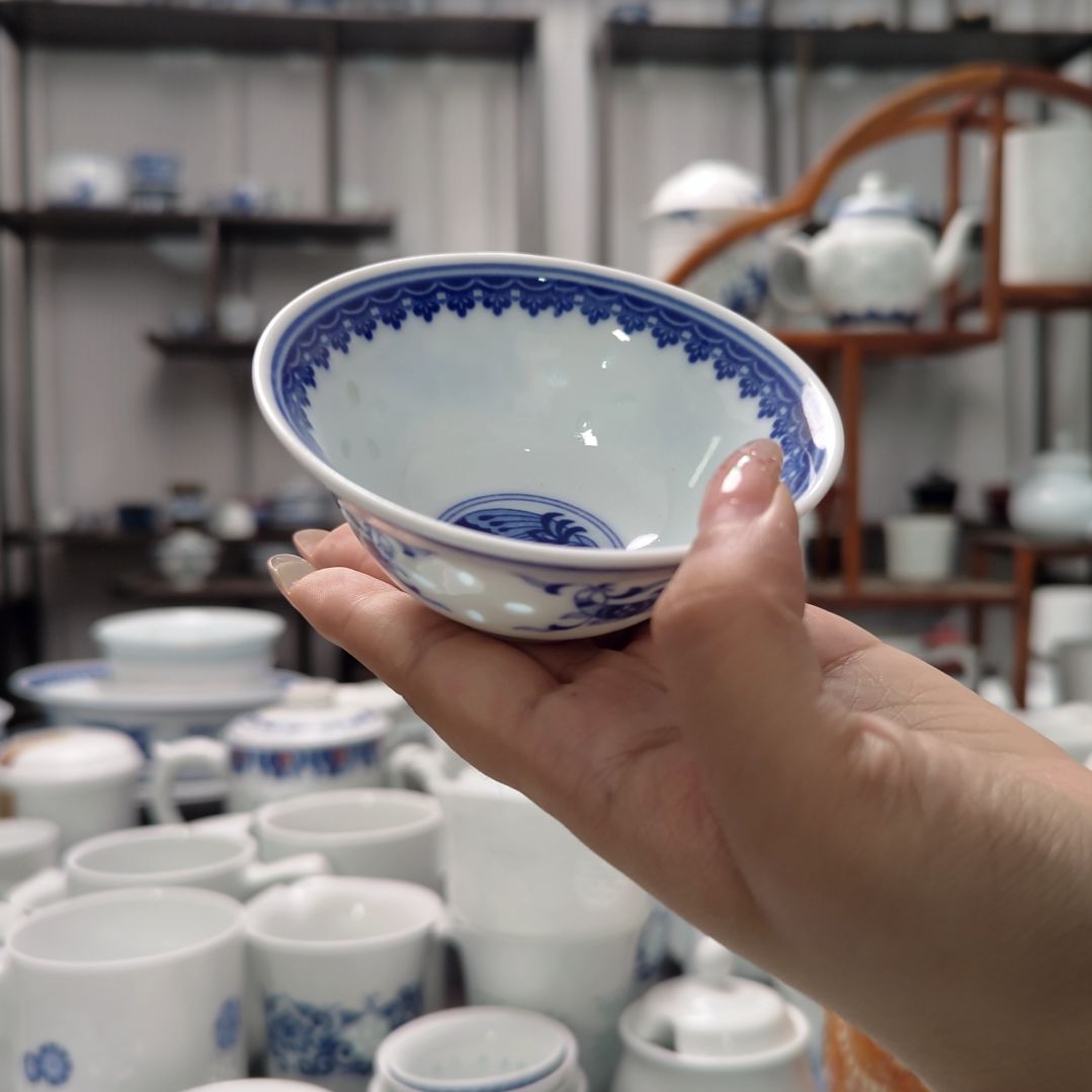 瓷孔雀3寸茶盅十只装