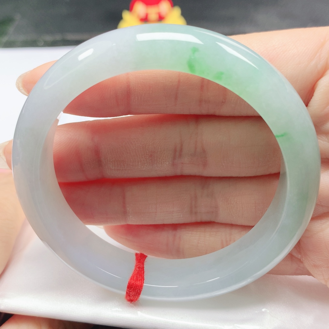 翡翠未镶嵌手镯翡翠56.6飘阳绿正圈