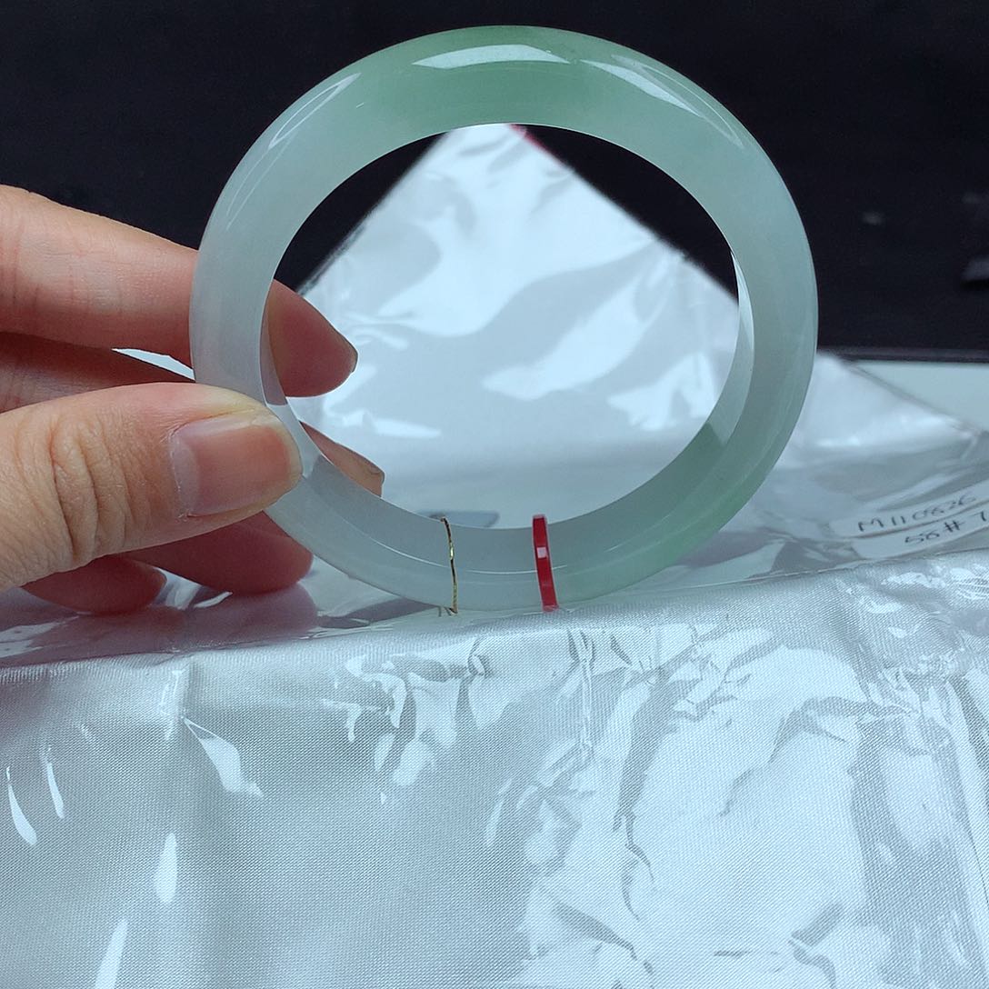 翡翠手镯未镶嵌58圈826