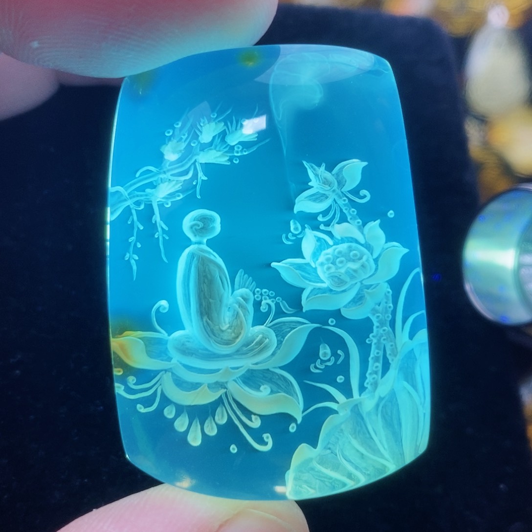 【闪购商品】金珀颈饰未镶嵌琥珀阴雕