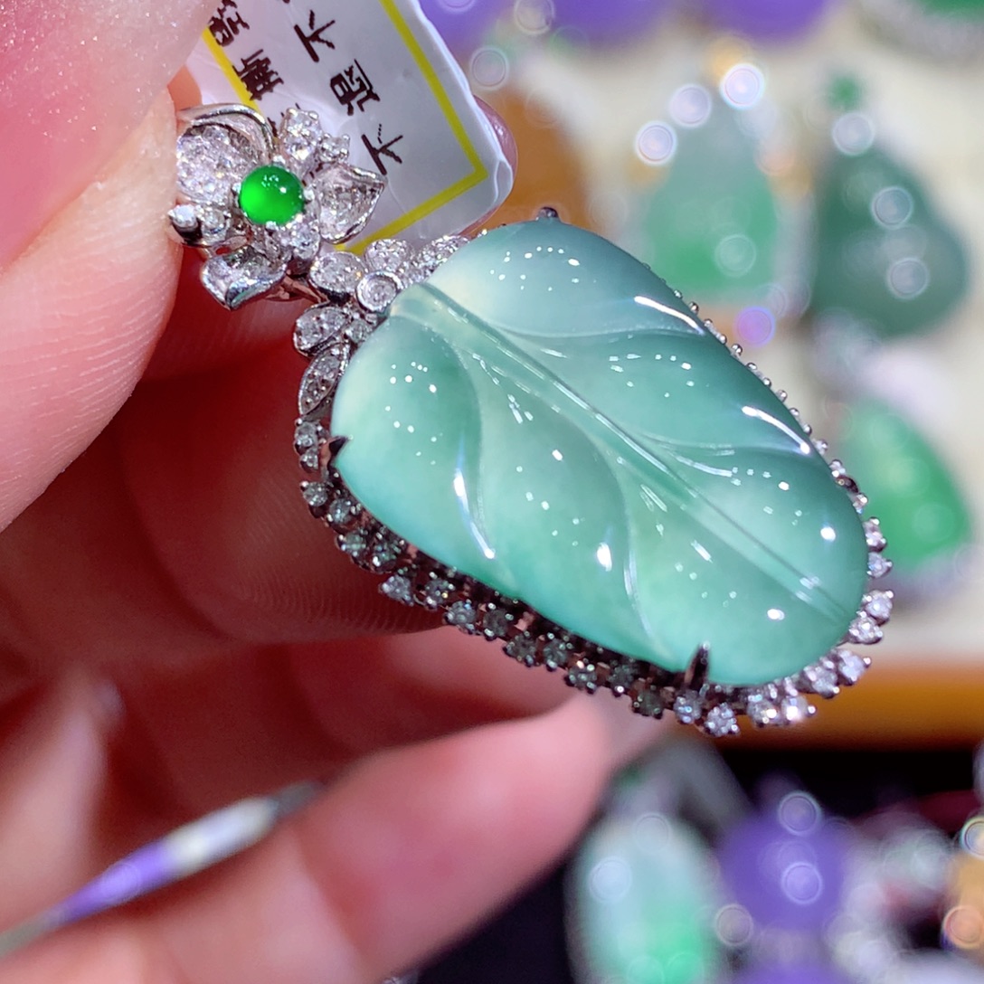 翡翠18K金镶嵌吊坠(不含链)