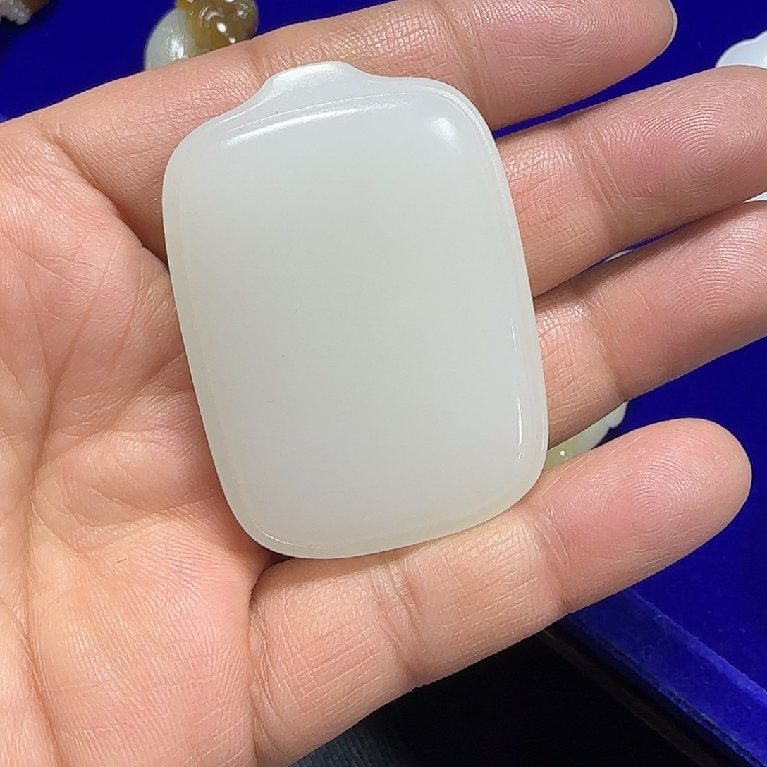 和田玉吊坠(不含链)未镶嵌