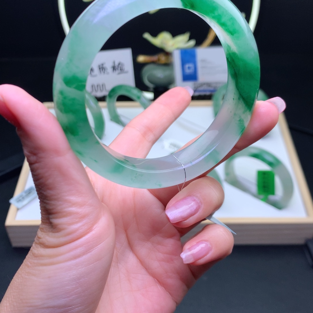 石英质玉手镯未镶嵌用****0