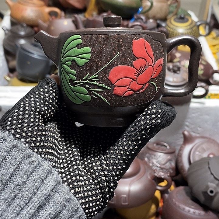 紫砂茶壶微瑕微笑