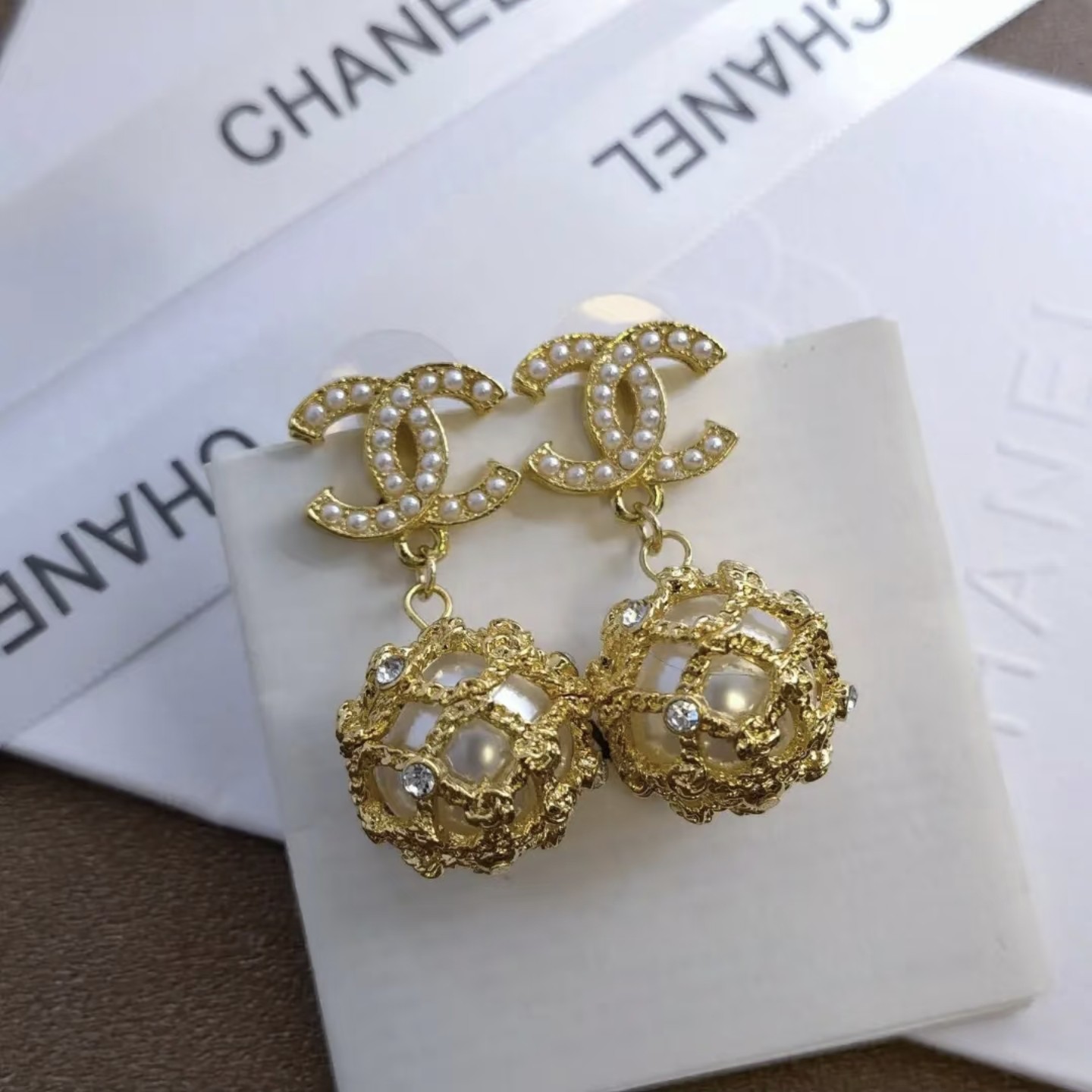 未使用 Chanel/香奈儿 香槟金珍珠耳环绣球款轻奢设计感小香风