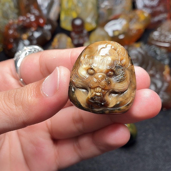 琥珀未镶嵌颈饰175