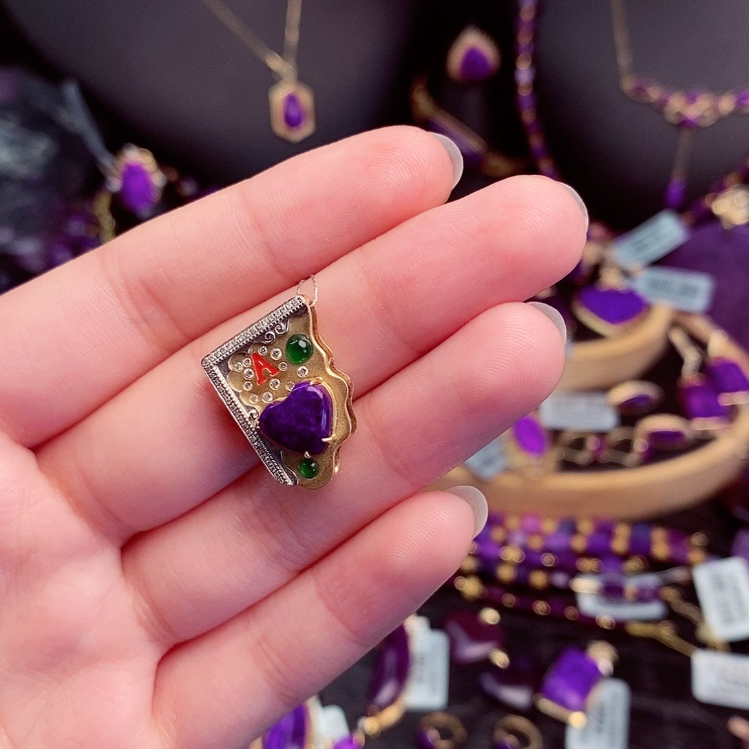 苏纪石（舒俱来）吊坠18K金镶嵌