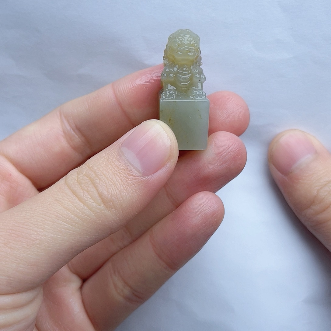 和田玉印章。k k未镶嵌