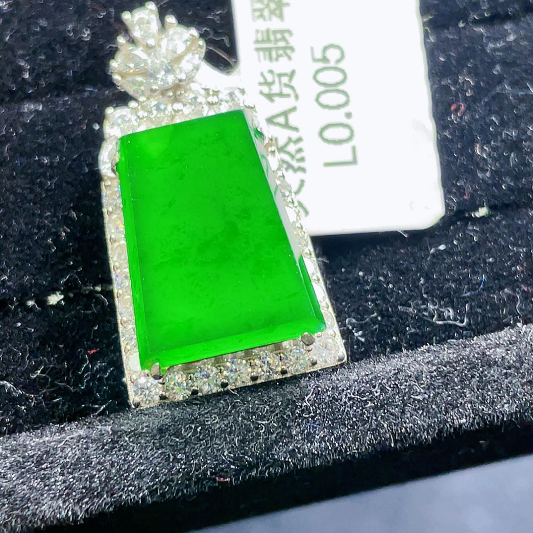 翡翠颈饰未镶嵌49，