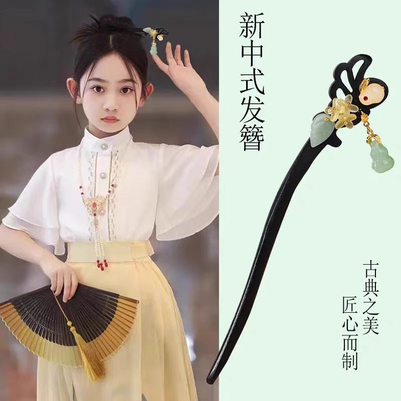 【卯兔】发簪古风新中式步摇小兔子流苏发钗高级感盘发木簪子女a152