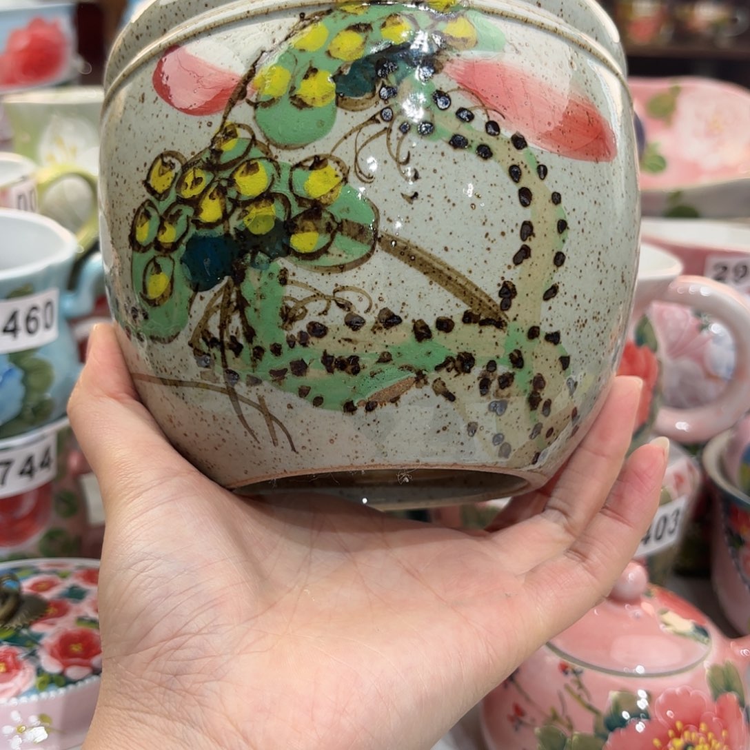 瓷片兔兔盖茨。兔兔好