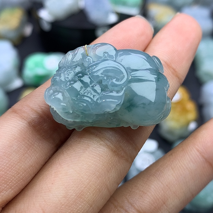 翡翠未镶嵌颈饰天然