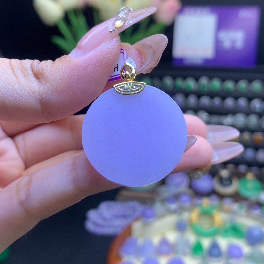 翡翠18K金镶嵌颈饰天然