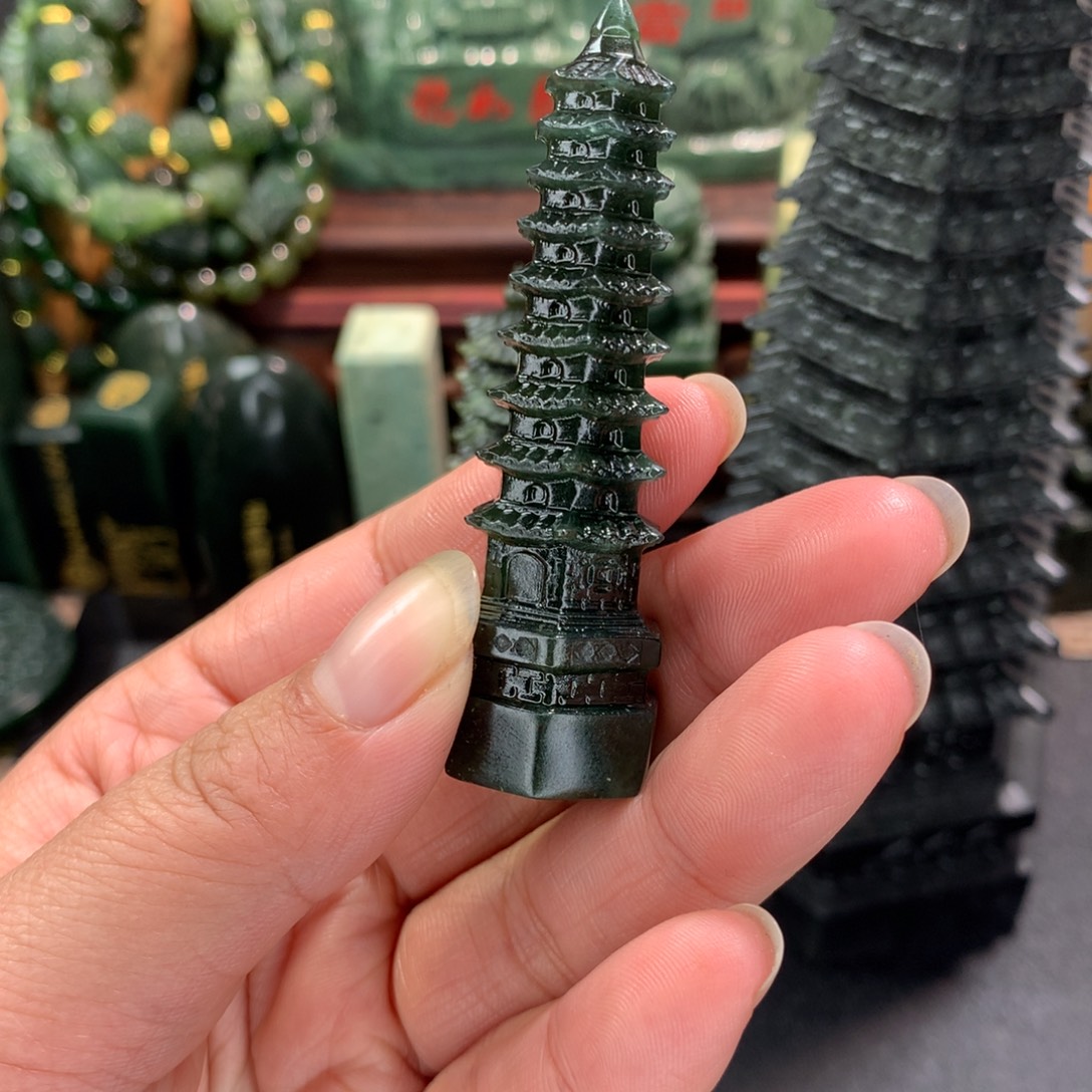 春***玲泰山玉精品文昌塔小摆件
