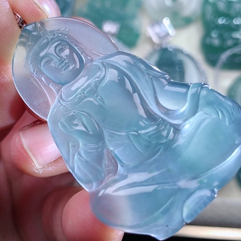 【闪购商品】翡翠颈饰18K金镶嵌天然翡翠