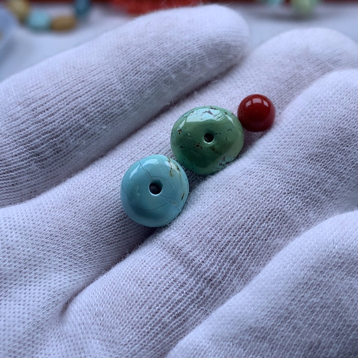 南红玛瑙未镶嵌珠宝奇石