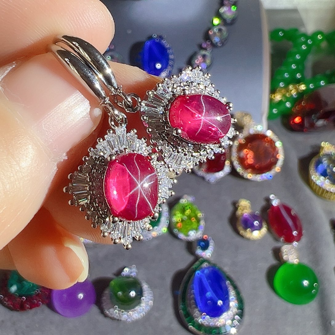 花岗石钨合金红色蓝色吊坠