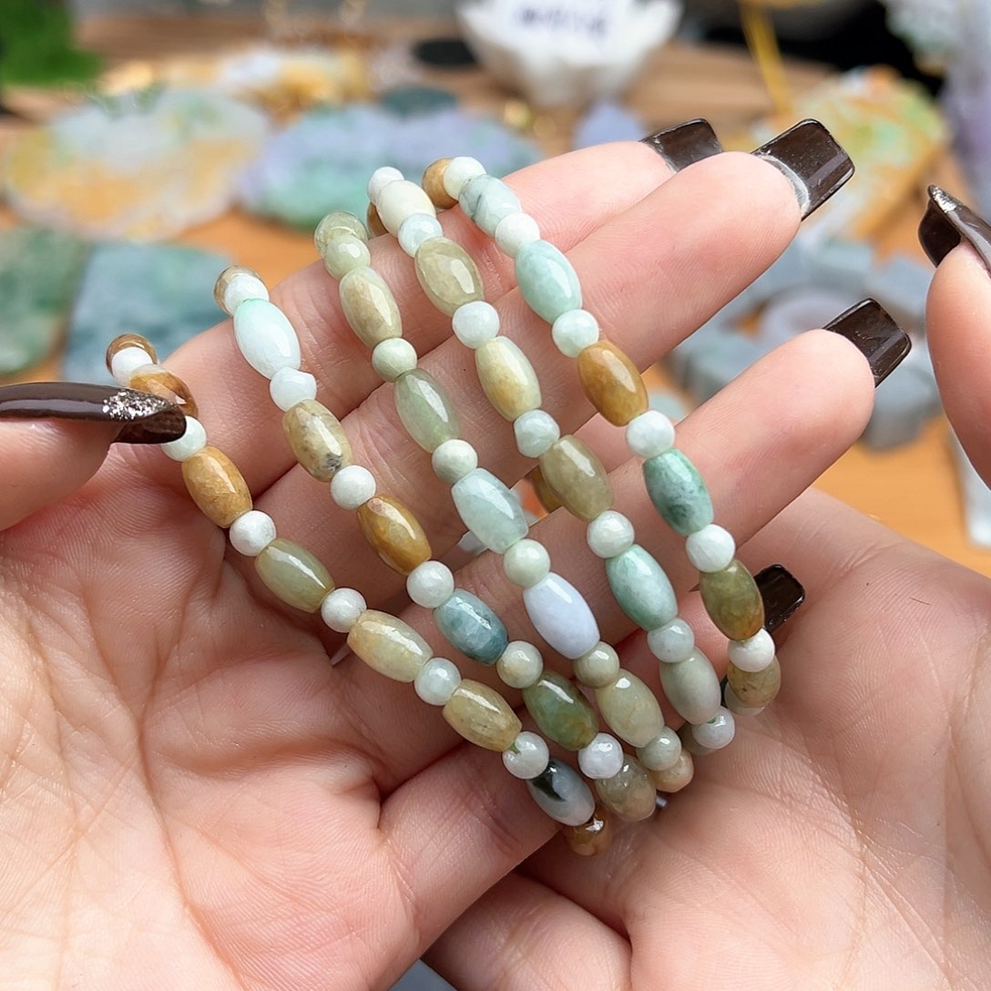 翡翠吊坠(赠链)未镶嵌翡翠35