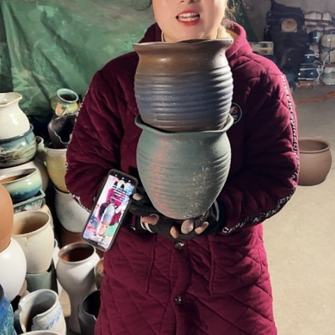 口19高20瑕疵盆子。